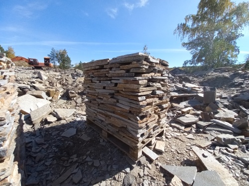 Плитняк златолит серебристый для мощения на бетон купить в Луховицах