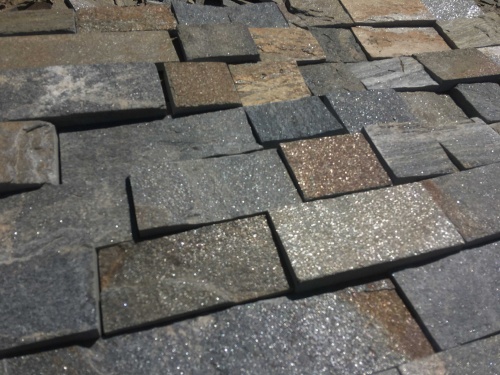 Плитка пилёная златолит Уральский для цоколя, отмостки купить в Луховицах