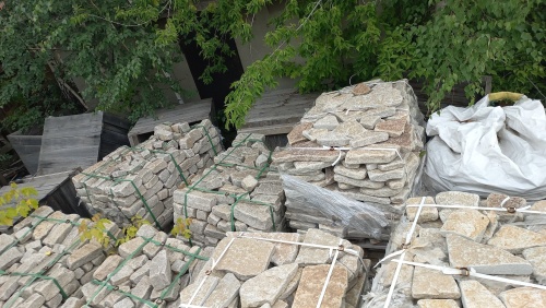 Гранитный плитняк галтованный для парковки купить в Луховицах