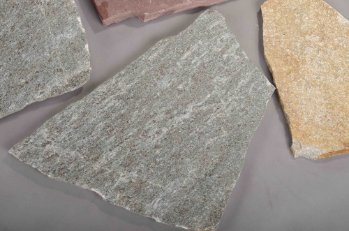 Плитняк златолит Уральский для цоколя, отмостки купить в Луховицах