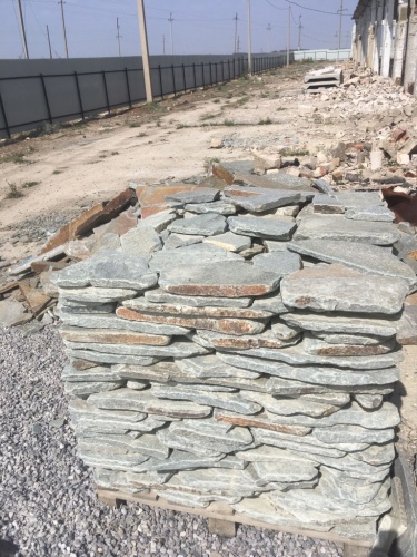 Златолит серебристый галтованный для лестниц купить в Луховицах