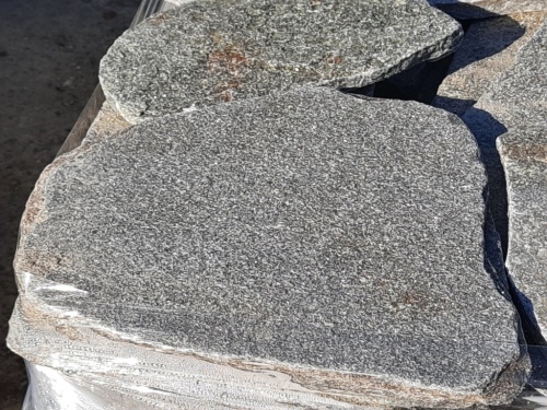 Златолит серебристый галтованный для лестниц купить в Луховицах