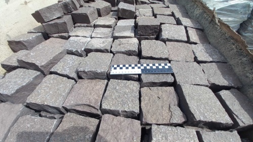 Лемезит колотая брусчатка 10 * 10 см. для парковки купить в Луховицах